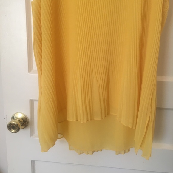 Marigold Accordion Zara Blouse top - Picture 10 of 14